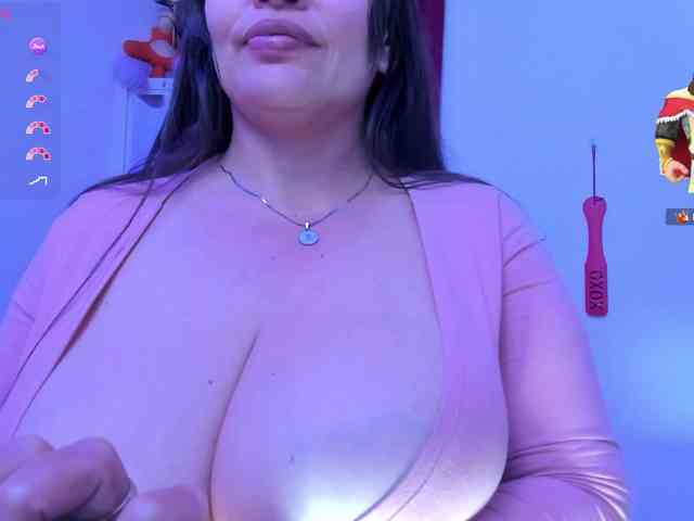 esmeraldamilf webcam
