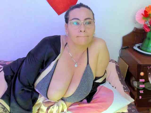 esmeraldamilf webcam