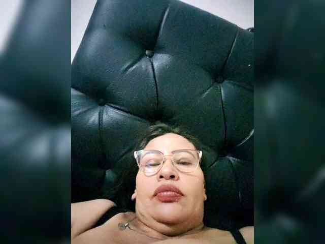 esmeraldamilf webcam