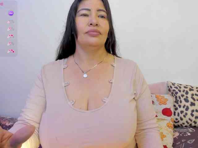 esmeraldamilf webcam