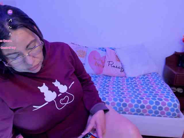 esmeraldamilf webcam