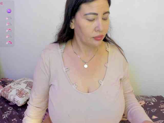 esmeraldamilf webcam