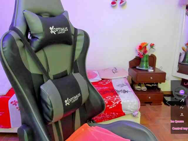 esmeraldamilf webcam