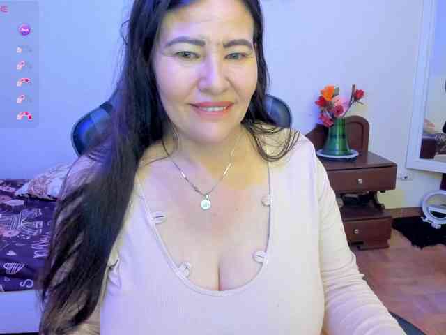 esmeraldamilf webcam