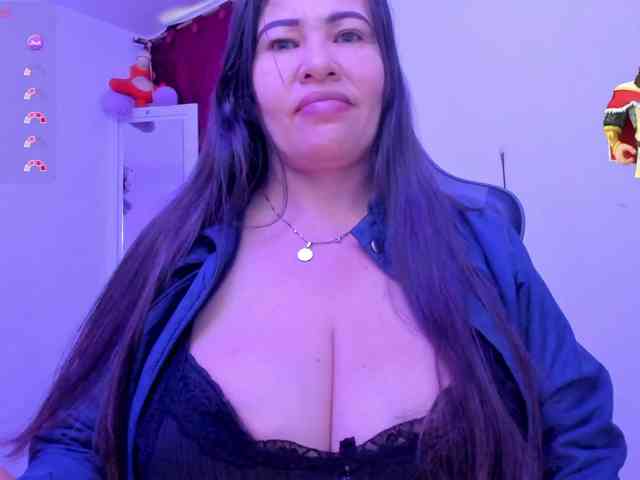 esmeraldamilf webcam