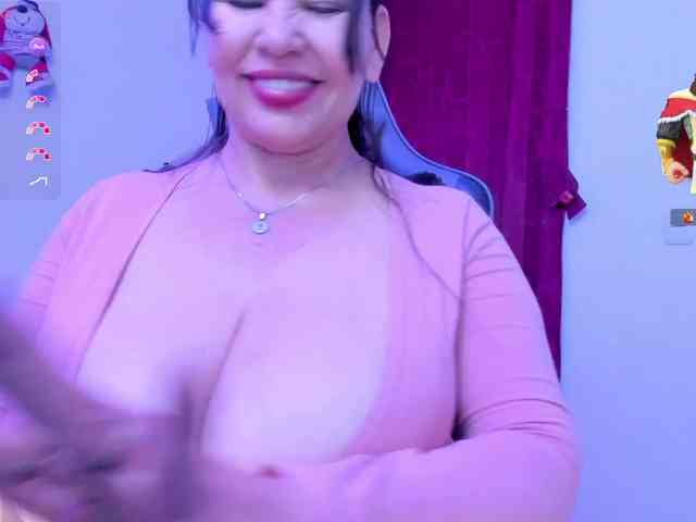 esmeraldamilf webcam