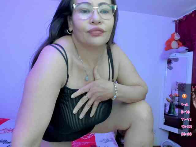 esmeraldamilf webcam