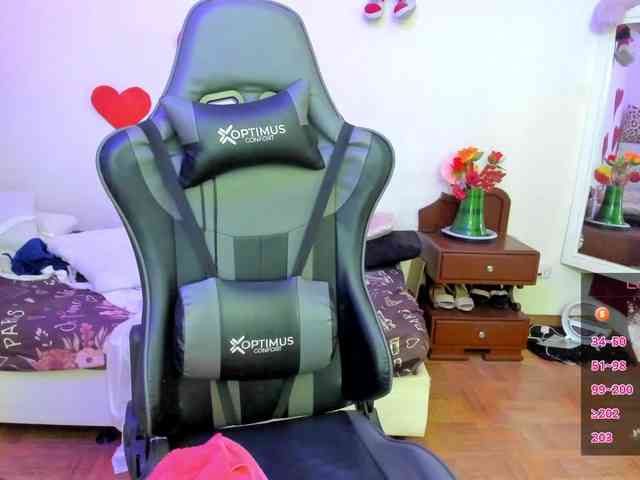 esmeraldamilf webcam