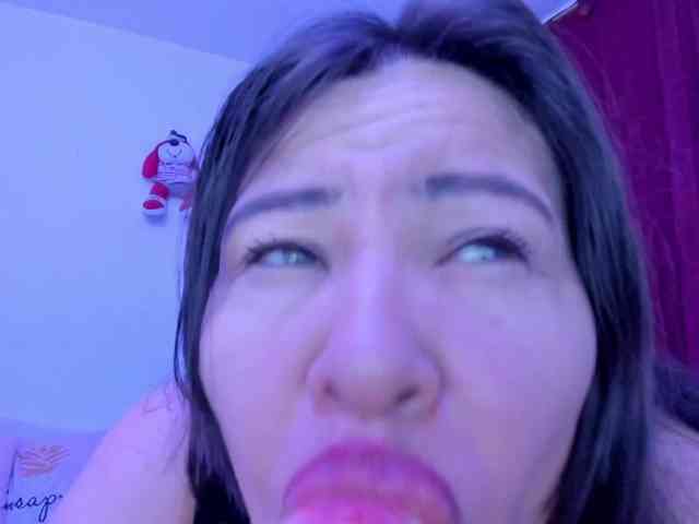 esmeraldamilf webcam