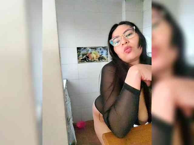 esmeraldamilf webcam