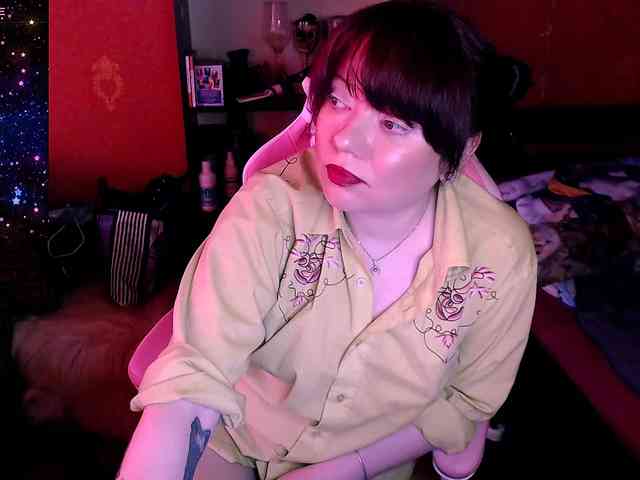SpicyHotEva webcam