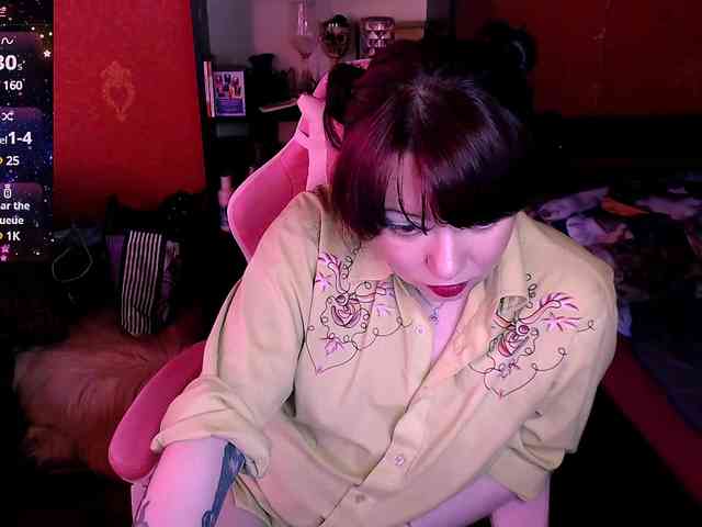 SpicyHotEva webcam