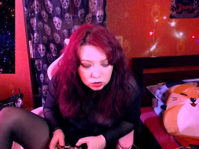 SpicyHotEva webcam