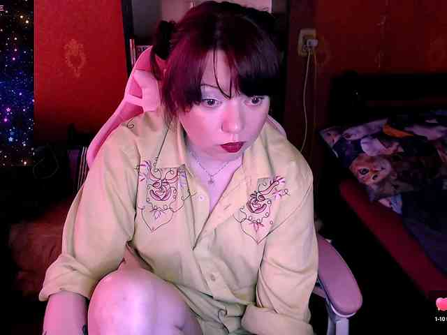SpicyHotEva webcam