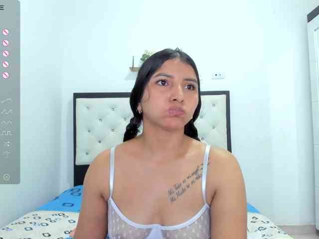 CuteLatinax webcam