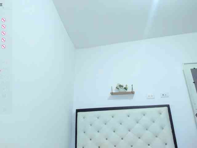 CuteLatinax webcam
