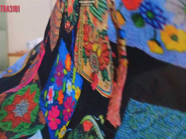 le modèle Cleopatra3101 est en webcam porno dans un show sur le site bongacams, il possède les tags suivants: White/Caucasian,Brunette,Shaved