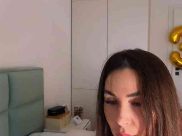 Cleopatra3101 webcam