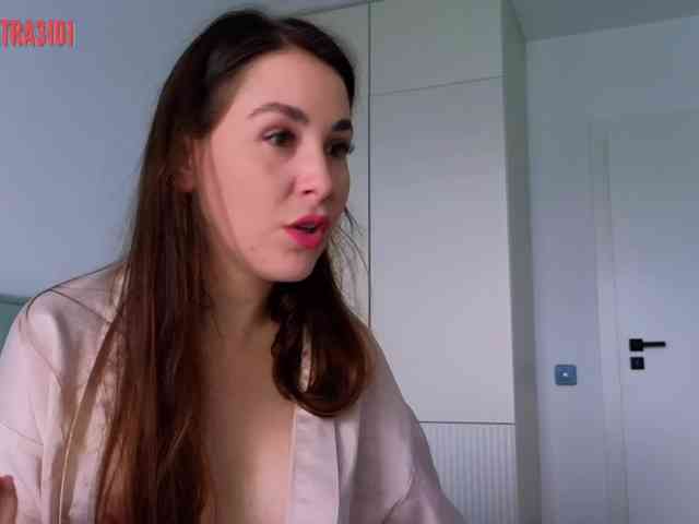 Cleopatra3101 webcam
