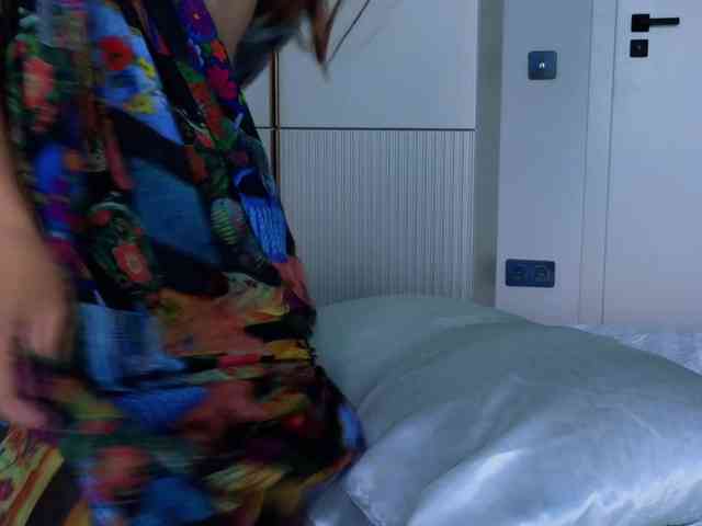Cleopatra3101 webcam