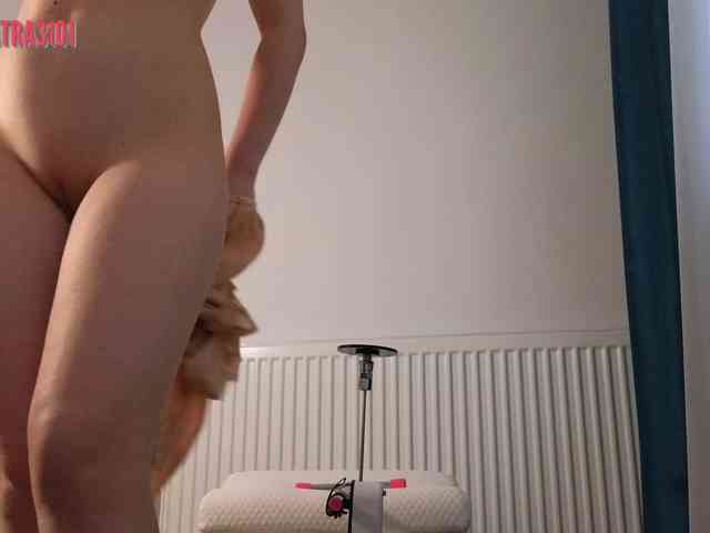 Cleopatra3101 webcam