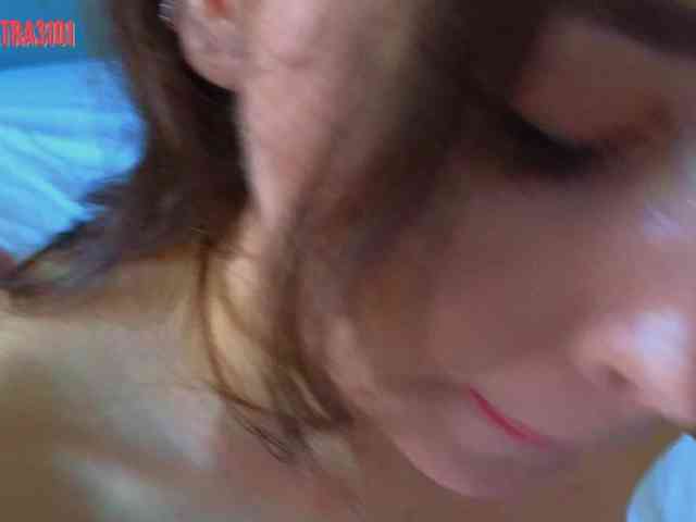 Cleopatra3101 webcam