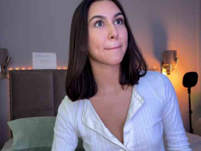 YESSASHA webcam