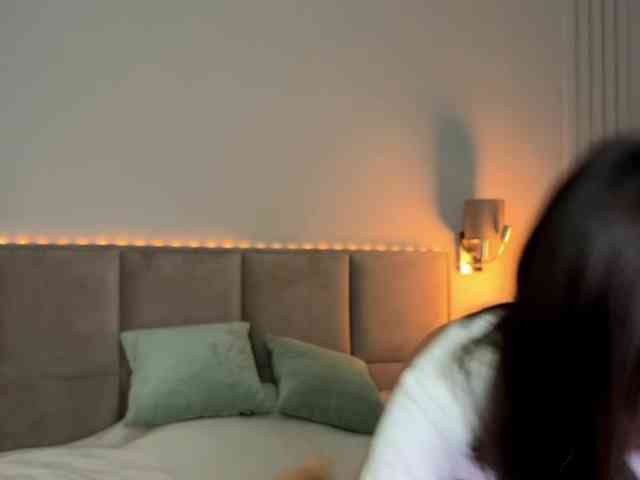 YESSASHA webcam