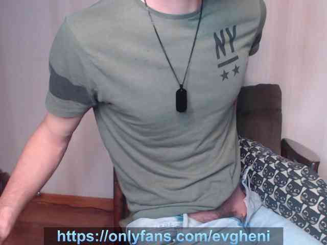 1inch Live Webcam on BongaCams