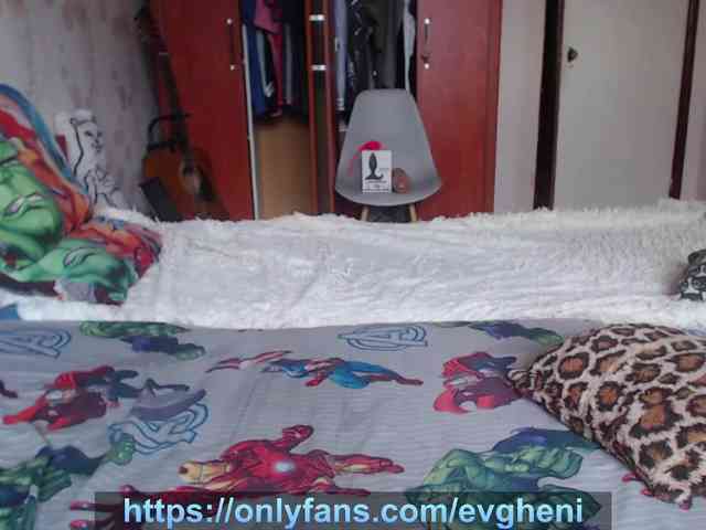 1inch Live Webcam on BongaCams