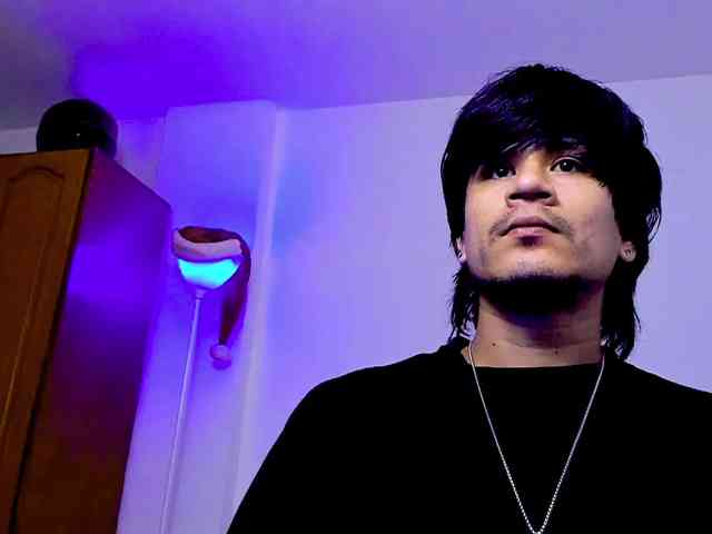 eiden-allenx1 eiden-allenx1