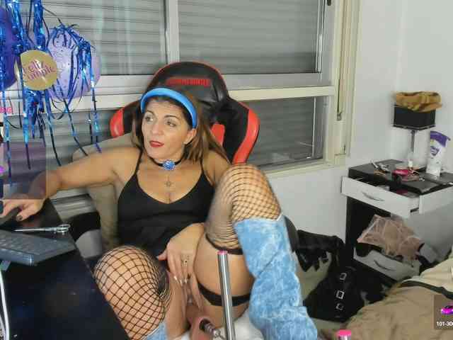 Carolain39 webcam