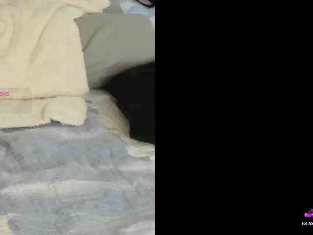 Carolain39 webcam