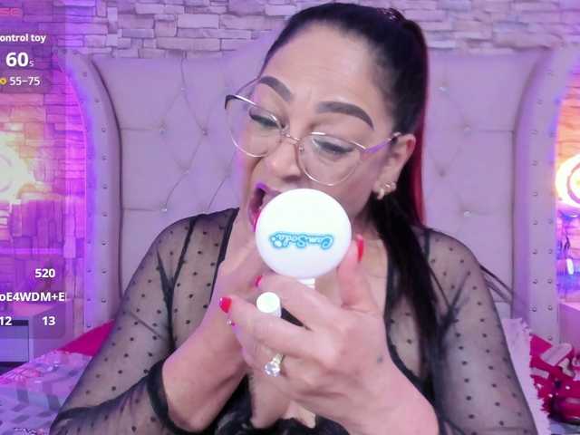 Keyla-Ruiz's BongaCams show and profile