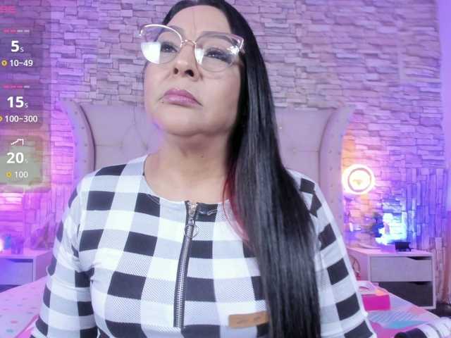 Keyla-Ruiz's BongaCams show and profile