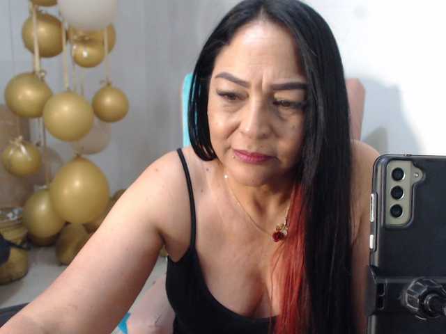 Keyla-Ruiz's BongaCams show and profile