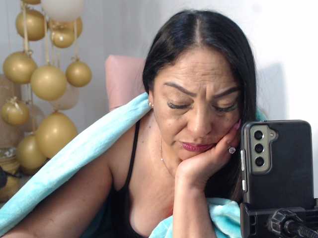 Keyla-Ruiz's BongaCams show and profile