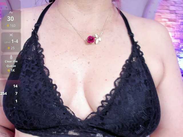 Keyla-Ruiz's BongaCams show and profile