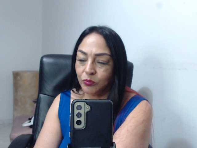 Keyla-Ruiz's BongaCams show and profile