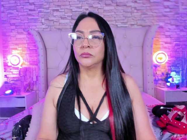 Keyla-Ruiz's BongaCams show and profile