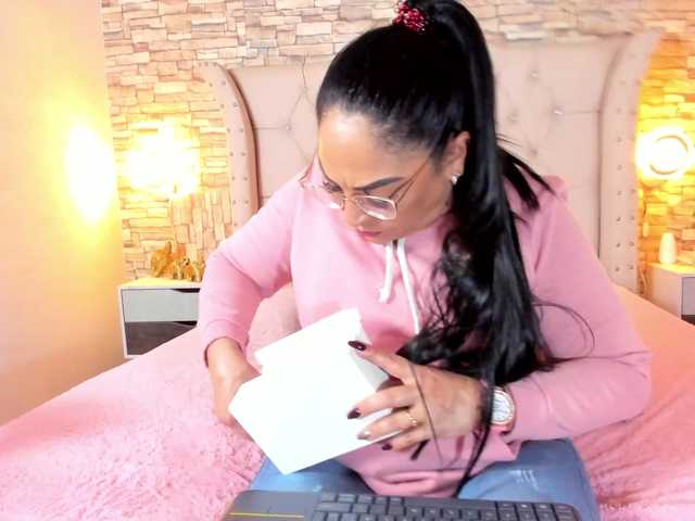 Keyla-Ruiz from BongaCams