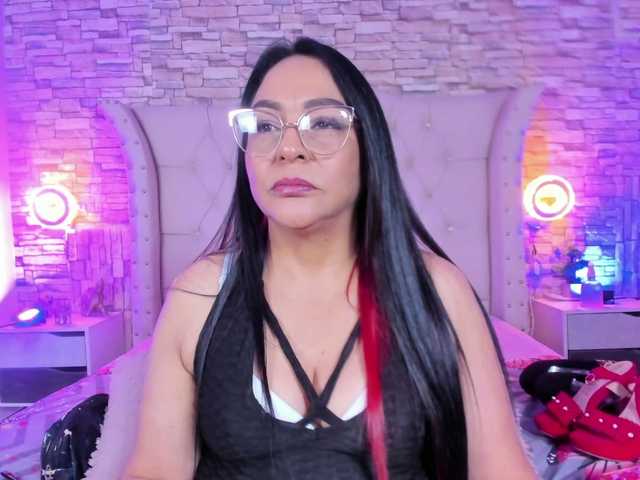 Keyla-Ruiz's BongaCams show and profile