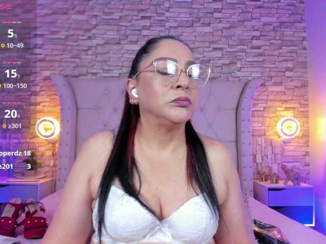 Keyla-Ruiz's BongaCams show and profile