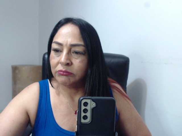 Keyla-Ruiz's BongaCams show and profile