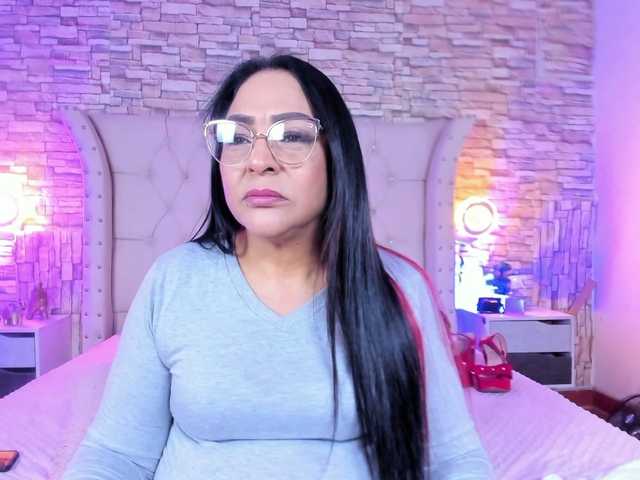 Keyla-Ruiz's BongaCams show and profile