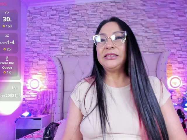 Keyla-Ruiz's BongaCams show and profile