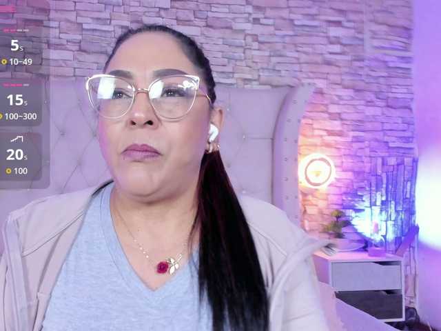 Keyla-Ruiz live cam profile