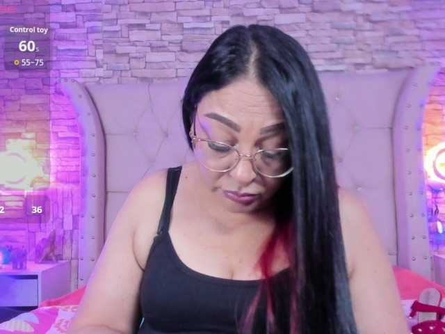 Keyla-Ruiz's BongaCams show and profile