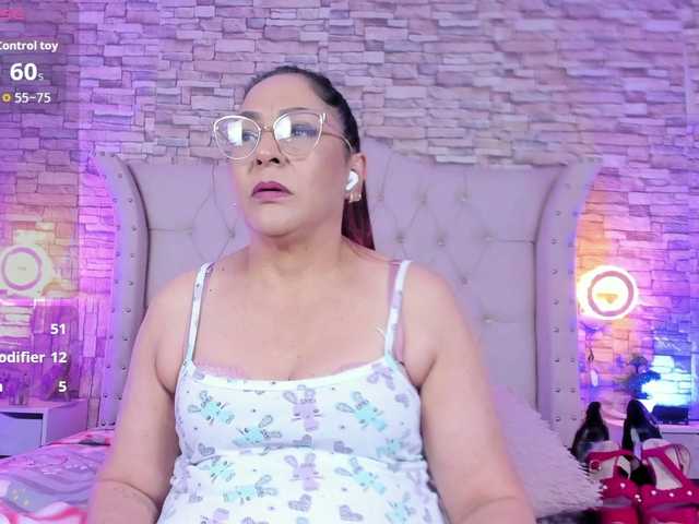 Keyla-Ruiz's BongaCams show and profile