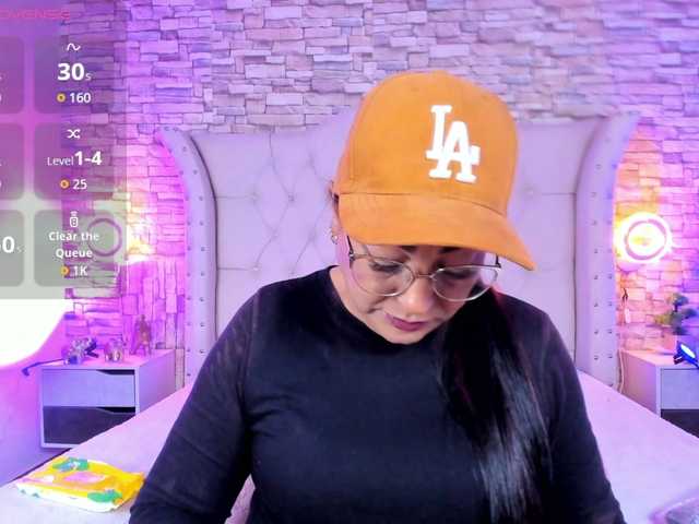 Keyla-Ruiz's BongaCams show and profile